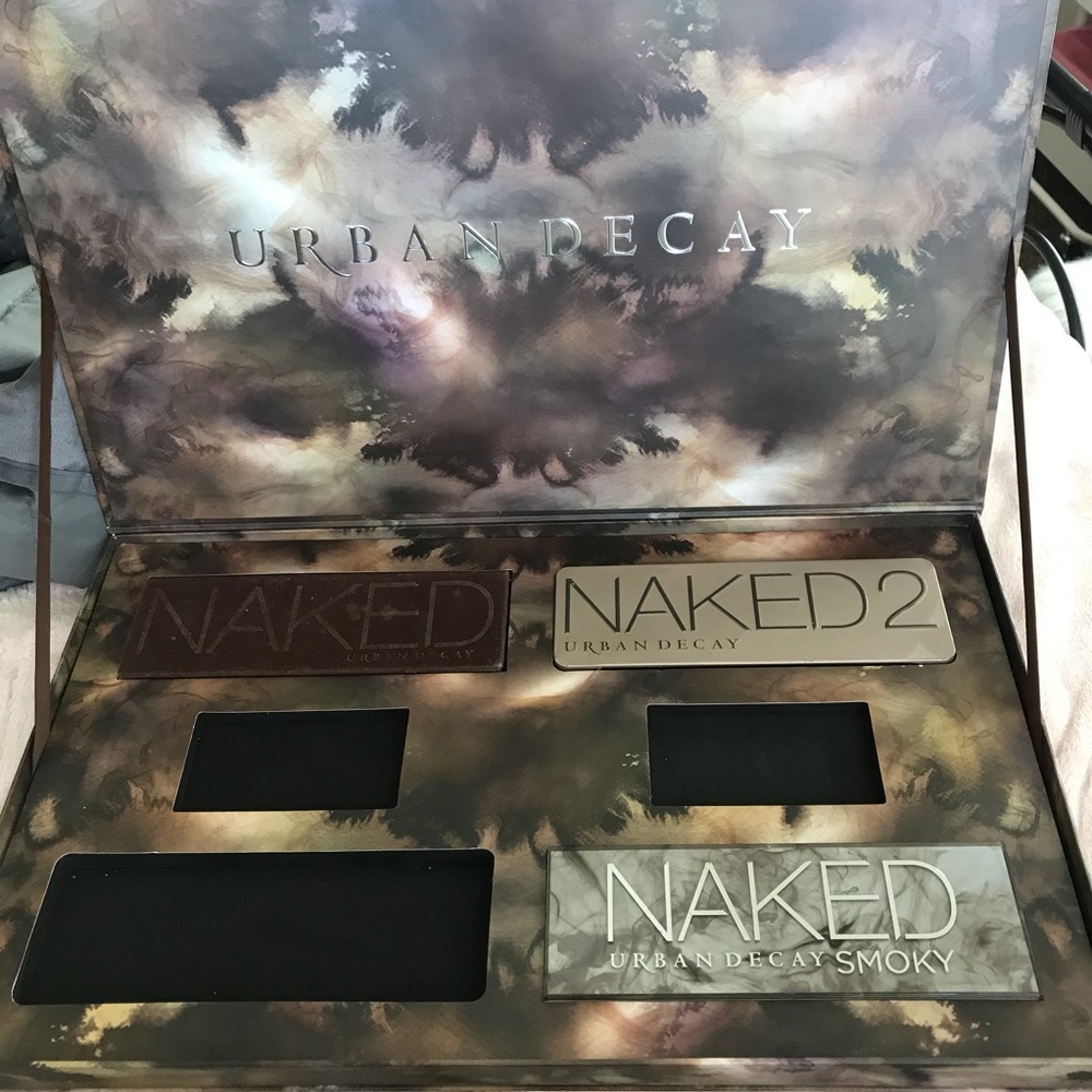 Urban Decay Naked Vault